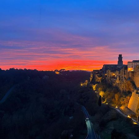 Affittacamere Licenza N.1 Presso La Magica Torre Pitigliano Exterior foto