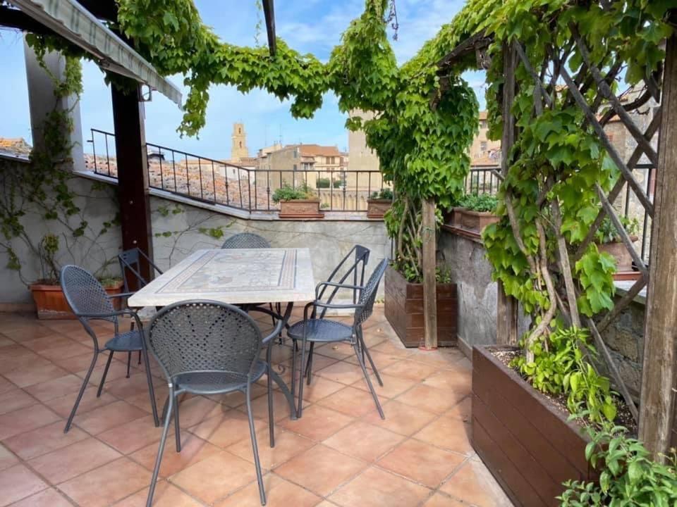 Affittacamere Licenza N.1 Presso La Magica Torre Pitigliano Exterior foto