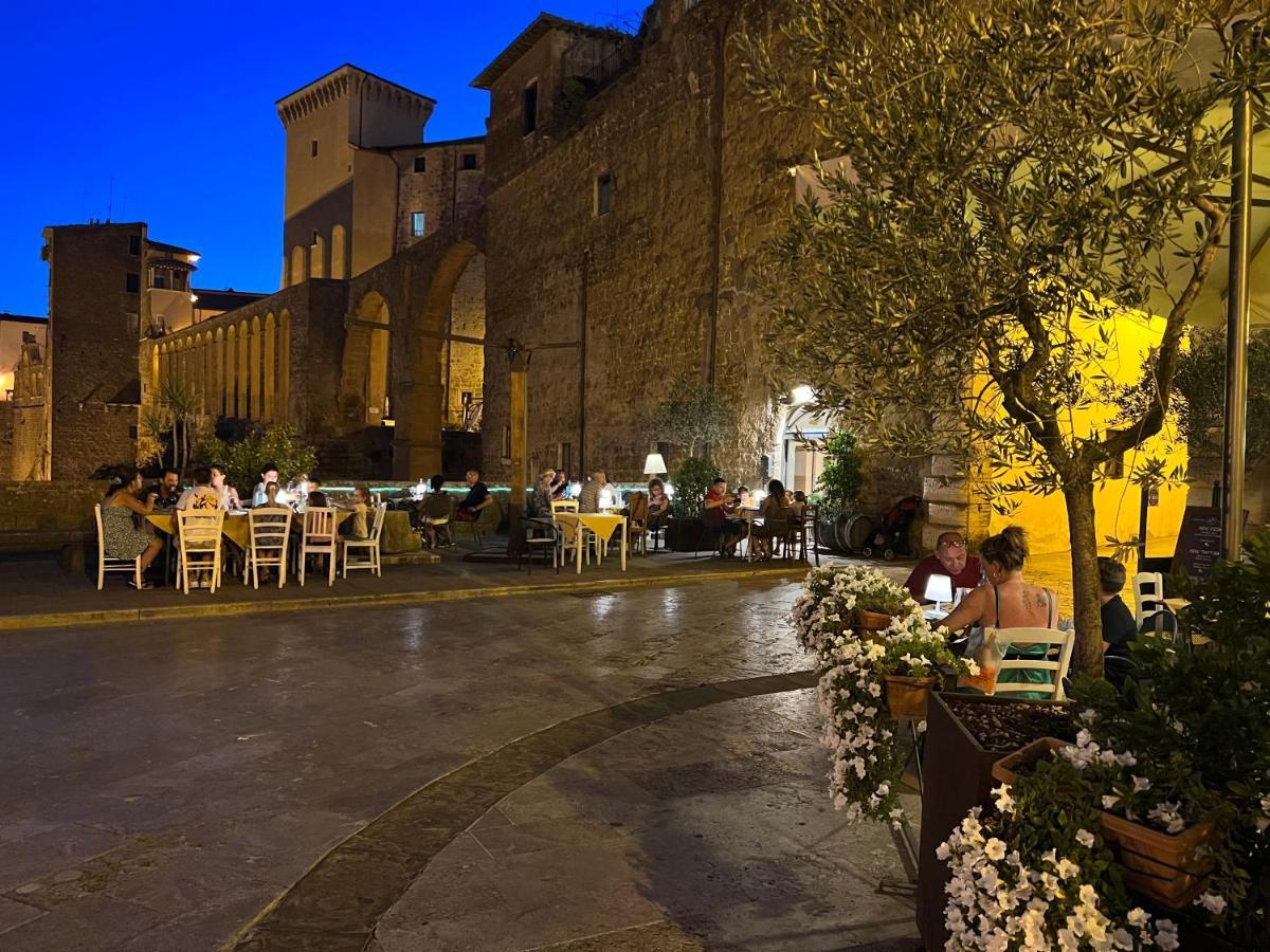 Affittacamere Licenza N.1 Presso La Magica Torre Pitigliano Exterior foto